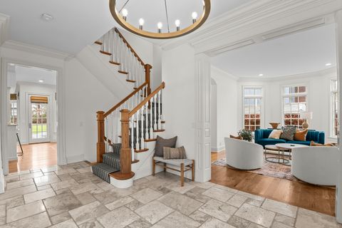 Tiny photo for 338 E Witchwood Lane, Lake Bluff, IL 60044 (MLS # 12610243)