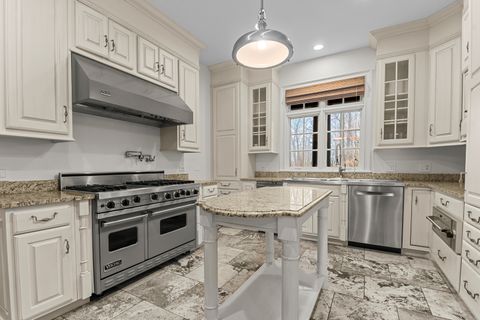 Tiny photo for 338 E Witchwood Lane, Lake Bluff, IL 60044 (MLS # 12610243)