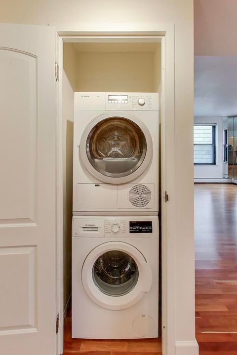 Tiny photo for 2100 N LINCOLN PARK WEST #5DS, Chicago, IL 60614 (MLS # 12540336)