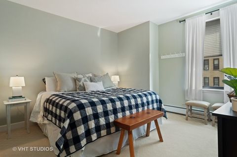 Tiny photo for 2100 N LINCOLN PARK WEST #5DS, Chicago, IL 60614 (MLS # 12540336)