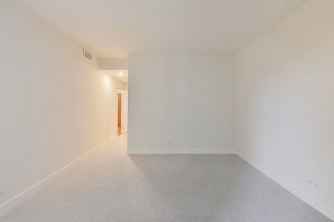 Tiny photo for 2100 N LINCOLN PARK WEST #5DS, Chicago, IL 60614 (MLS # 12540336)