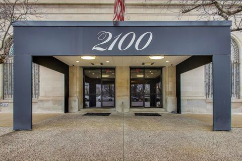 Tiny photo for 2100 N LINCOLN PARK WEST #5DS, Chicago, IL 60614 (MLS # 12540336)
