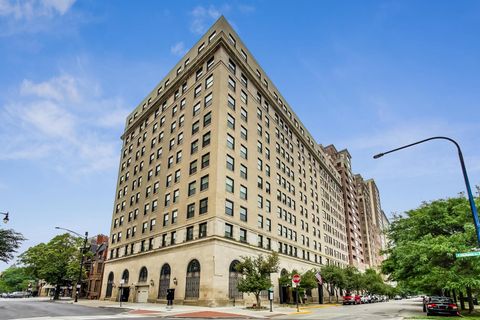 Tiny photo for 2100 N LINCOLN PARK WEST #5DS, Chicago, IL 60614 (MLS # 12540336)