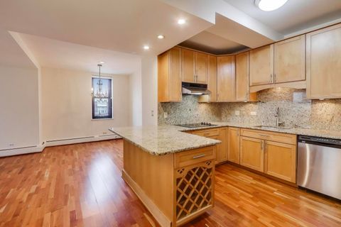Tiny photo for 2100 N LINCOLN PARK WEST #5DS, Chicago, IL 60614 (MLS # 12540336)