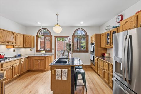 Tiny photo for 812 S Bell Avenue, Chicago, IL 60612 (MLS # 12631600)