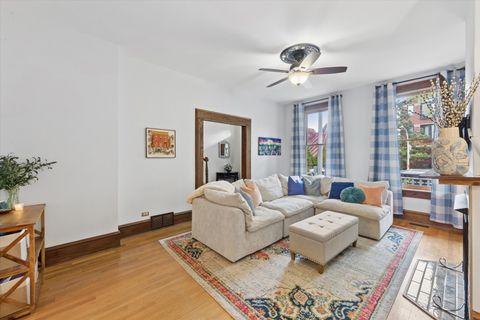 Tiny photo for 812 S Bell Avenue, Chicago, IL 60612 (MLS # 12631600)