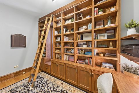 Tiny photo for 812 S Bell Avenue, Chicago, IL 60612 (MLS # 12631600)