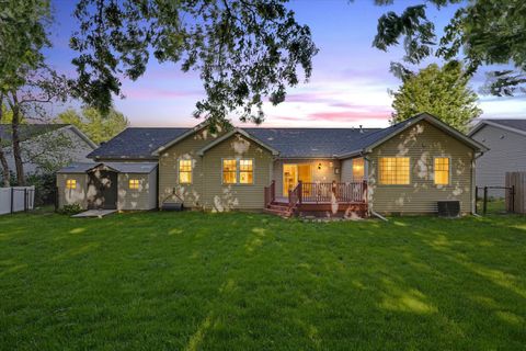 Tiny photo for 2502 Goodfield Drive, Urbana, IL 61802 (MLS # 12638018)