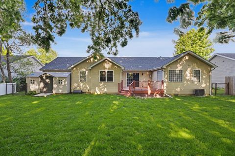 Tiny photo for 2502 Goodfield Drive, Urbana, IL 61802 (MLS # 12638018)