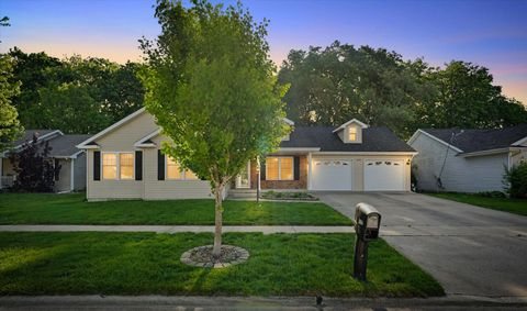 Photo of 2502 Goodfield Drive, Urbana, IL 61802 (MLS # 12638018)