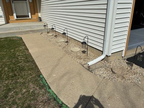 Tiny photo for 521 Waterford Drive, Oswego, IL 60543 (MLS # 12587125)