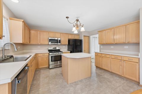 Tiny photo for 521 Waterford Drive, Oswego, IL 60543 (MLS # 12587125)