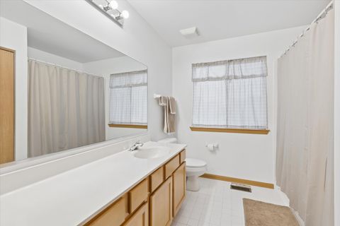 Tiny photo for 521 Waterford Drive, Oswego, IL 60543 (MLS # 12587125)