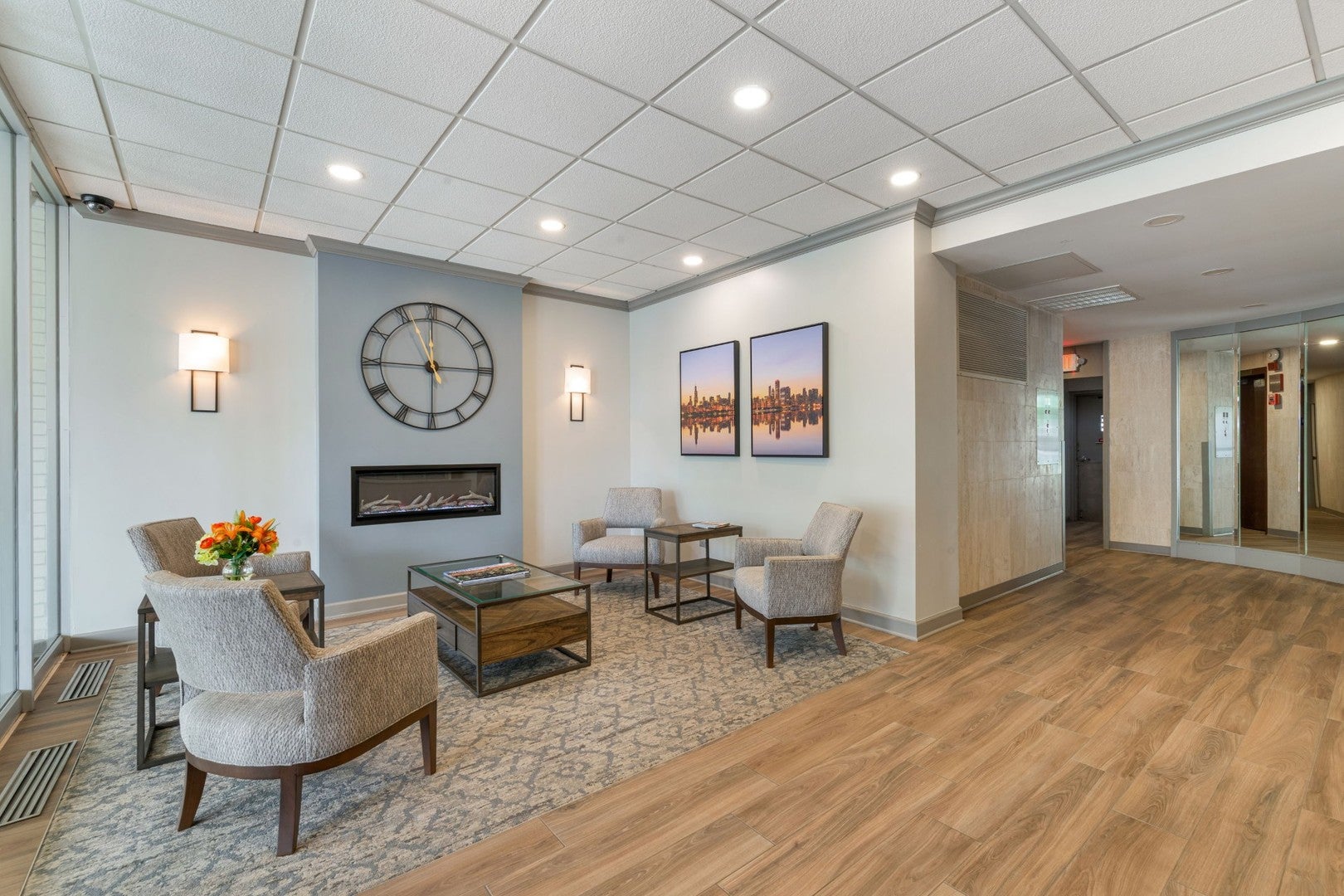 141 N La Grange Road 302