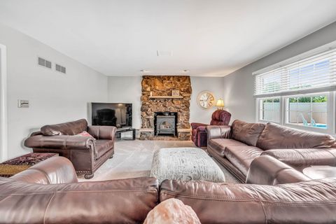 Tiny photo for 15624 Sunset Ridge Drive, Orland Park, IL 60462 (MLS # 12401231)