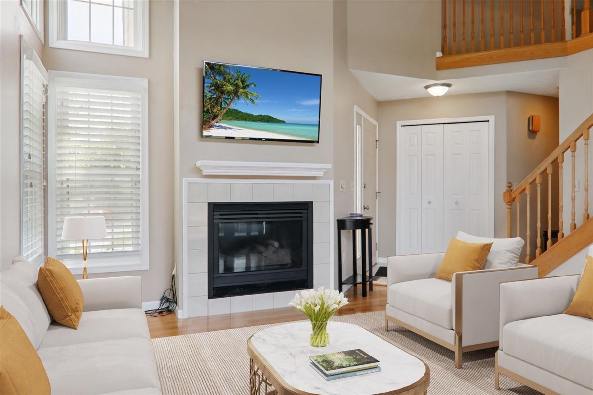1506 Tamarack Trail B
