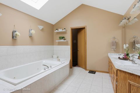 Tiny photo for 17050 Kerry Avenue, Orland Park, IL 60467 (MLS # 12581822)