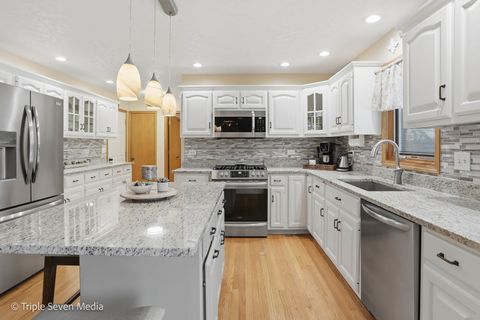 Tiny photo for 17050 Kerry Avenue, Orland Park, IL 60467 (MLS # 12581822)