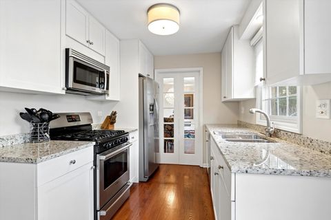 Tiny photo for 19W014 Avenue Normandy, Oak Brook, IL 60523 (MLS # 12607357)