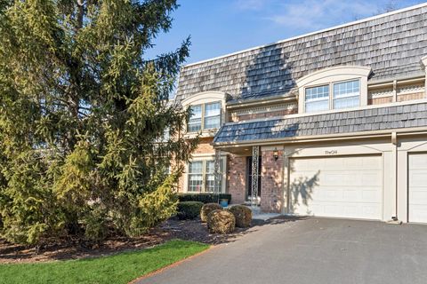 Photo of 19W014 Avenue Normandy, Oak Brook, IL 60523 (MLS # 12607357)