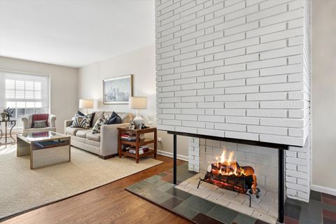 Tiny photo for 19W014 Avenue Normandy, Oak Brook, IL 60523 (MLS # 12607357)