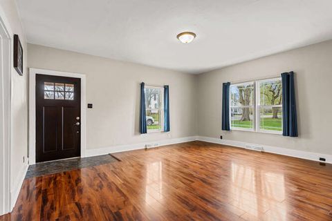 Tiny photo for 112 E Center Street, Seymour, IL 61875 (MLS # 12573673)