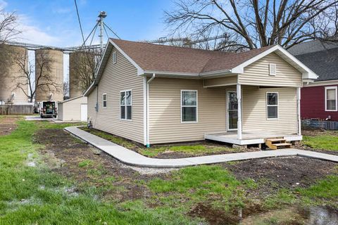 Tiny photo for 112 E Center Street, Seymour, IL 61875 (MLS # 12573673)