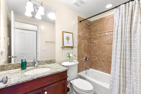 Tiny photo for 3842 N SOUTHPORT Avenue #L, Chicago, IL 60613 (MLS # 12747124)