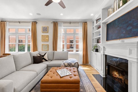 Tiny photo for 3842 N SOUTHPORT Avenue #L, Chicago, IL 60613 (MLS # 12747124)