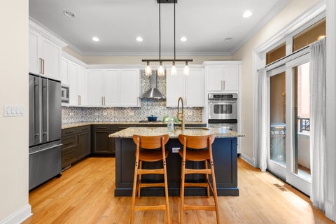 Tiny photo for 3842 N SOUTHPORT Avenue #L, Chicago, IL 60613 (MLS # 12747124)