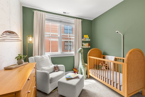 Tiny photo for 3842 N SOUTHPORT Avenue #L, Chicago, IL 60613 (MLS # 12747124)