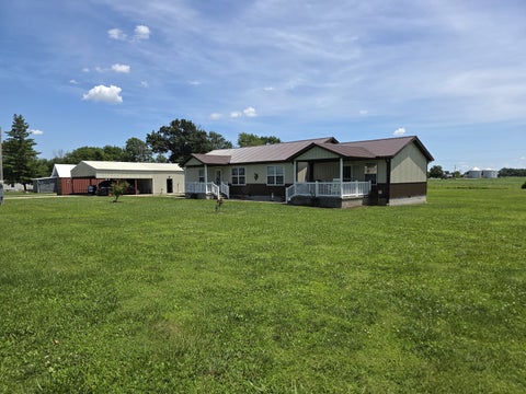 Photo of 201 E 3rd Street, Sailor Springs, IL 62824 (MLS # 12686375)
