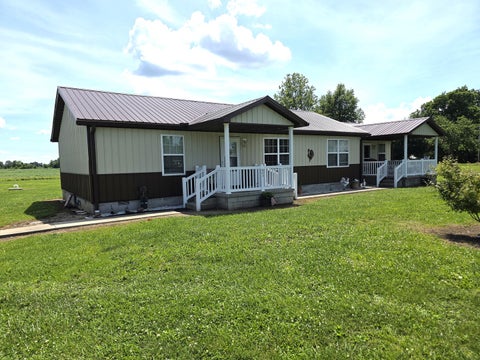 Tiny photo for 201 E 3rd Street, Sailor Springs, IL 62824 (MLS # 12686375)