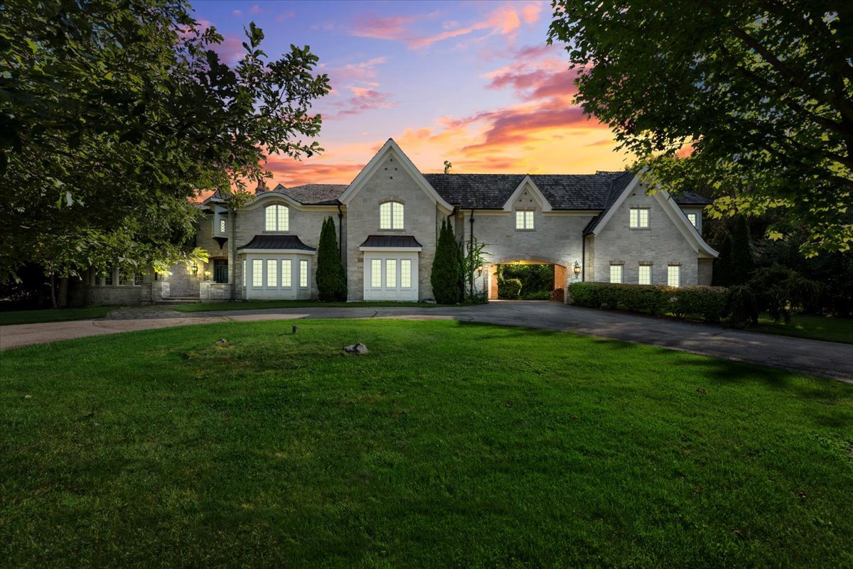 388 N DEERE PARK Drive E