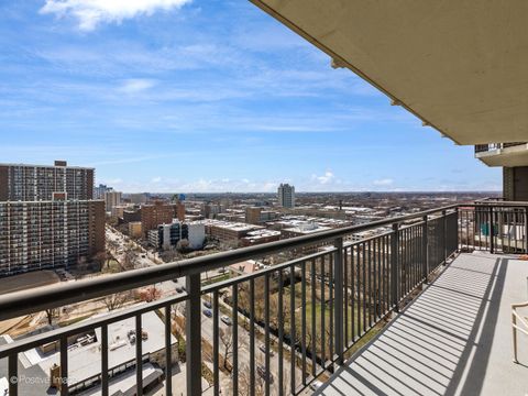 Tiny photo for 6007 N Sheridan Road #17G, Chicago, IL 60660 (MLS # 12529822)