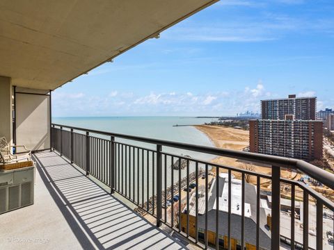 Tiny photo for 6007 N Sheridan Road #17G, Chicago, IL 60660 (MLS # 12529822)