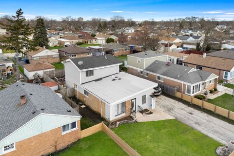 Tiny photo for 4680 W 83rd Street, Chicago, IL 60652 (MLS # 12613432)