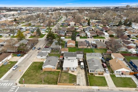 Tiny photo for 4680 W 83rd Street, Chicago, IL 60652 (MLS # 12613432)