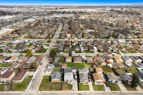 Tiny photo for 4680 W 83rd Street, Chicago, IL 60652 (MLS # 12613432)