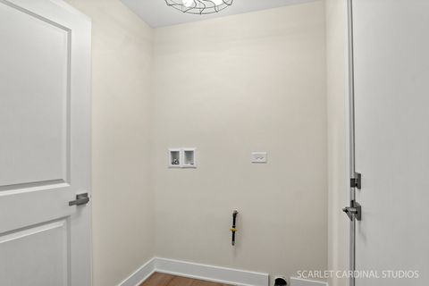 Tiny photo for 517 Savannah Lane, Bolingbrook, IL 60440 (MLS # 12543546)