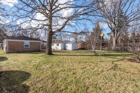 Tiny photo for 400 7th Avenue, Libertyville, IL 60048 (MLS # 12773025)