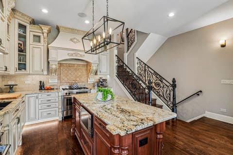 Tiny photo for 628 N Rockwell Street, Chicago, IL 60612 (MLS # 12715162)
