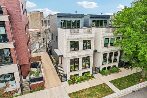 Tiny photo for 628 N Rockwell Street, Chicago, IL 60612 (MLS # 12715162)