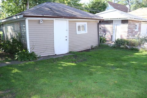 Tiny photo for 8512 S Manistee Avenue, Chicago, IL 60617 (MLS # 12594595)