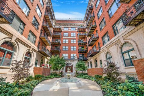 1439 S MICHIGAN Avenue 103 Chicago IL 60605