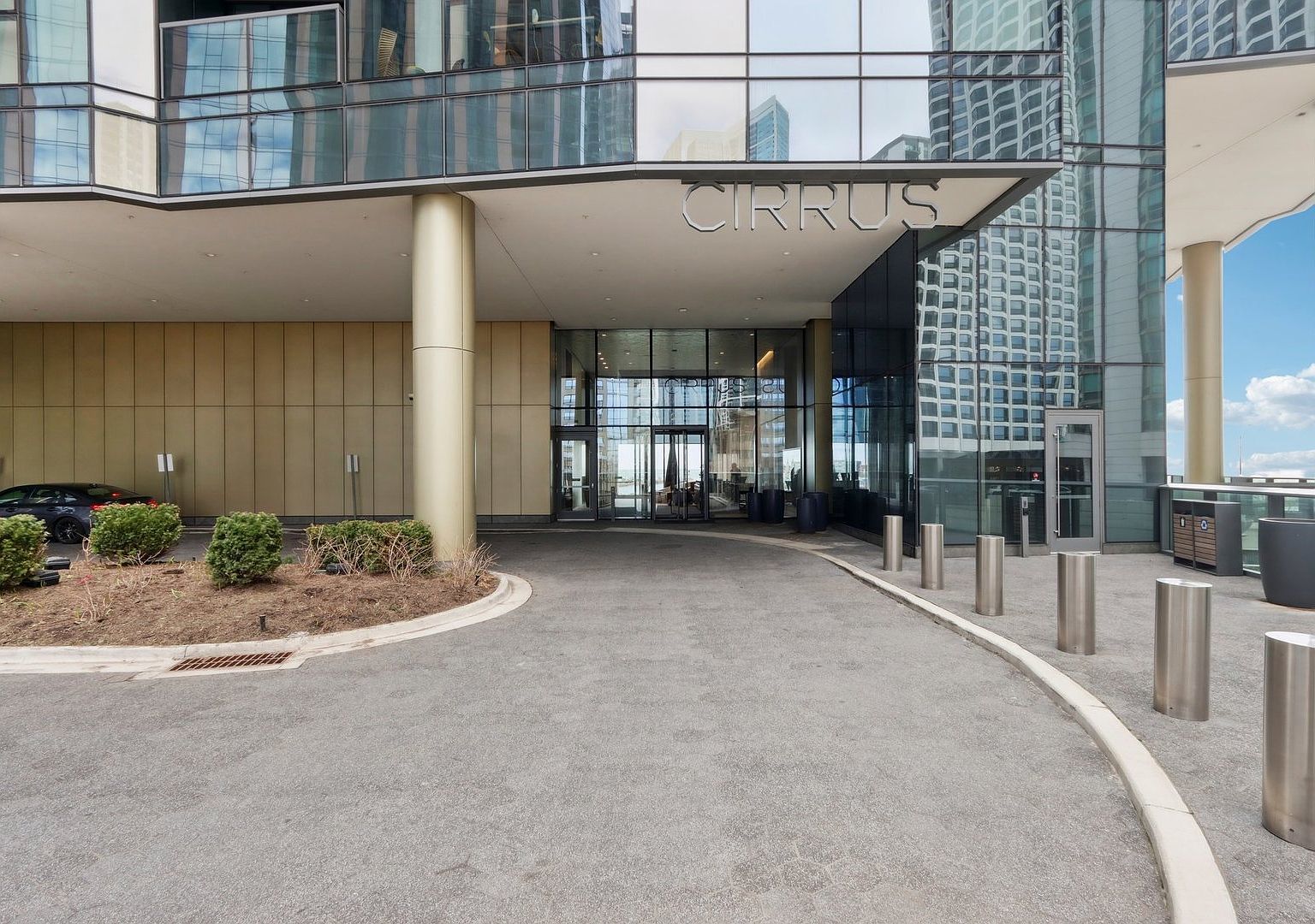 211 N Harbor Drive 1008