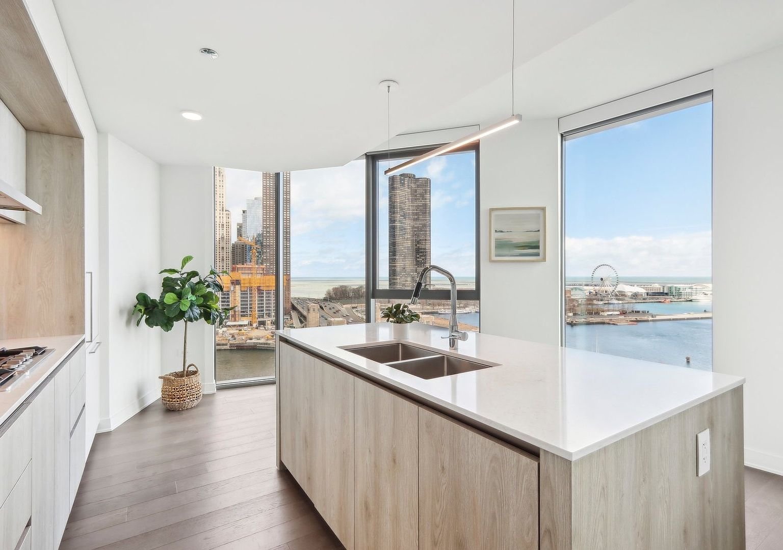 211 N Harbor Drive 1008