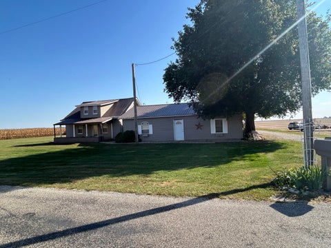 Tiny photo for 11014 E 1500 North Road, Fairmount, IL 61841 (MLS # 12757936)