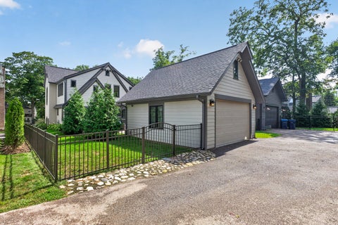 Tiny photo for 406 S River Lane, Geneva, IL 60134 (MLS # 12759938)
