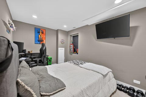 Tiny photo for 406 S River Lane, Geneva, IL 60134 (MLS # 12759938)